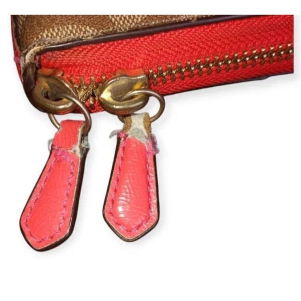 Coach Peyton Signature Accordion Zip Wallet Red & Tan W/Dust Bag GUC - Picture 6 of 14